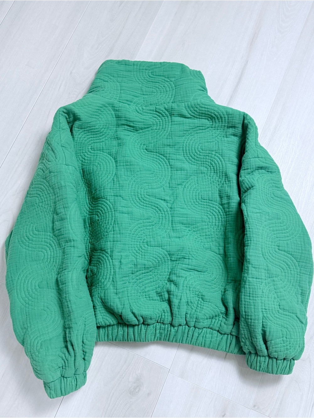 Urban Outfitters Bright Green Quilted Bomber Jacket - Picture 4 of 4